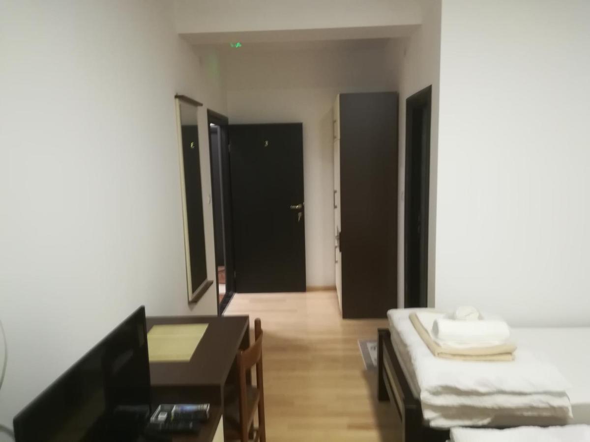 普卢日内 Vignjista酒店 外观 照片